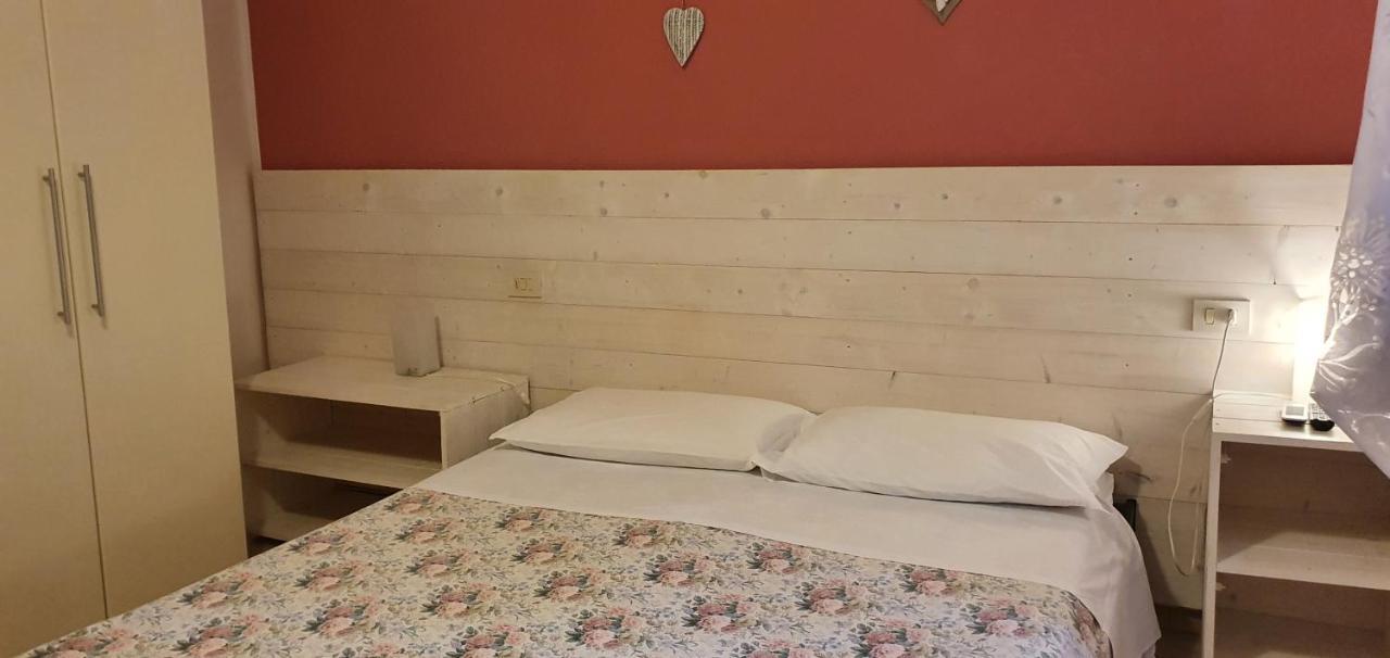 Bed&Breakfast Malò Castiglione di Ravenna Camera foto
